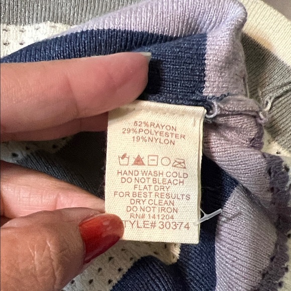 Hem & Thread Multi-Striped Knit Tank Top - Picture 6 of 8